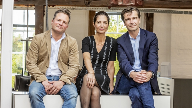 Oetinger: Erlesenes für Kinder - Geleitet wird der Verlag von Verlegerin Julia Bielenberg. Sie bildet die Geschäftsführung zusammen mit Christian Graef (re.) und Thilo Schmid - Quelle: Oetinger/ Joerg Schwalfenberg